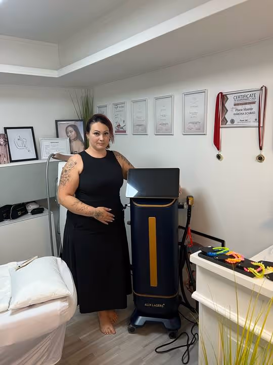 Ramona Schmid — Lash & Beauty Master · Germany