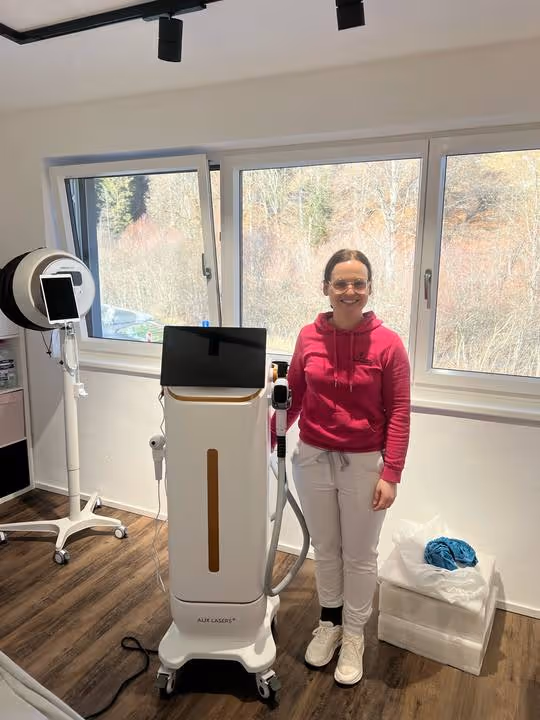 Carolin H. — Beauty & Skin Clinic · Germany